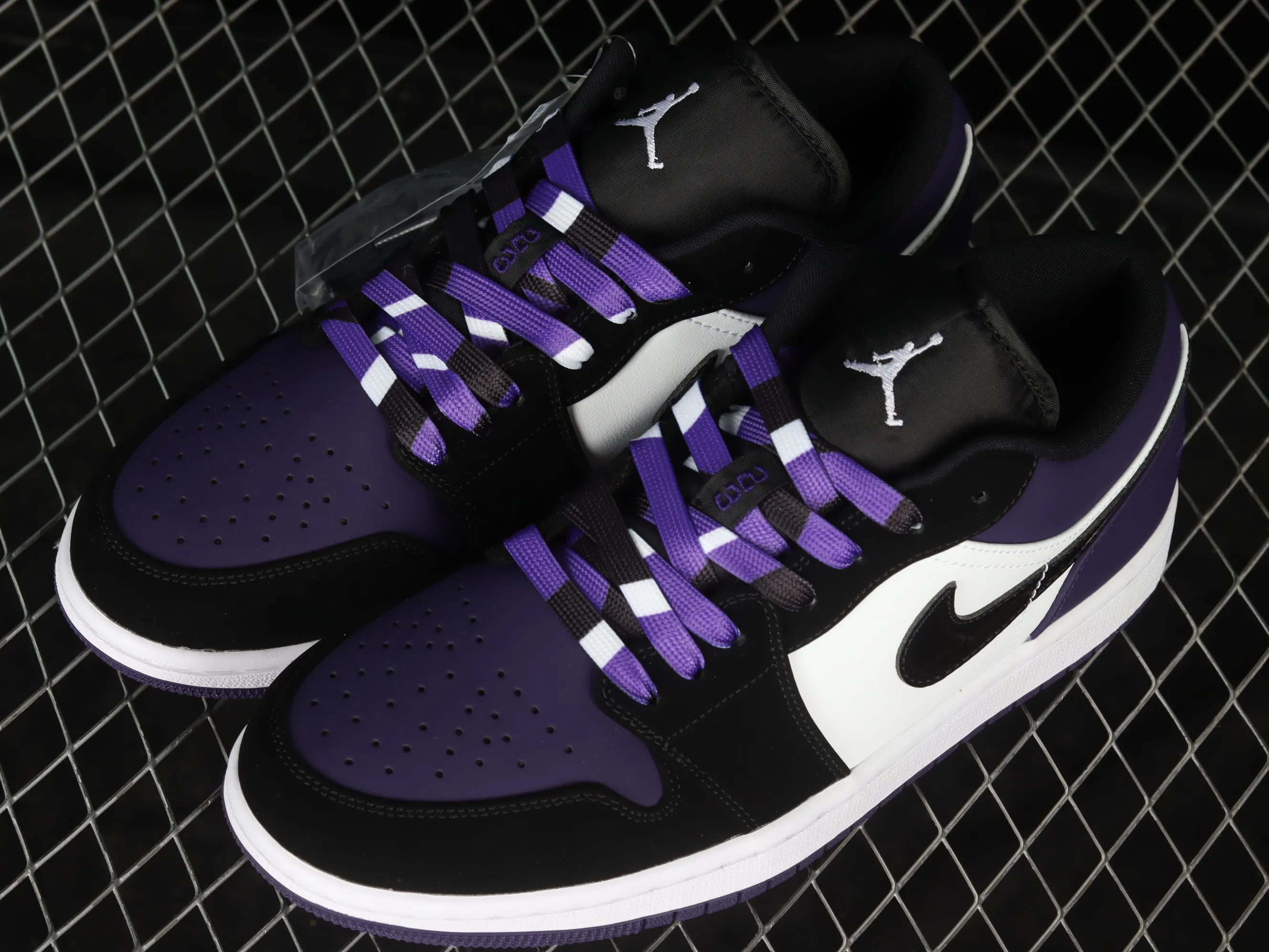 All categories Air Jordan Jordan series basketball shoes Air Jordan 1 Low Air Jordan 1 Low "Court Purple" AJ1 Joe 1 new black and purple toe 553558-125
